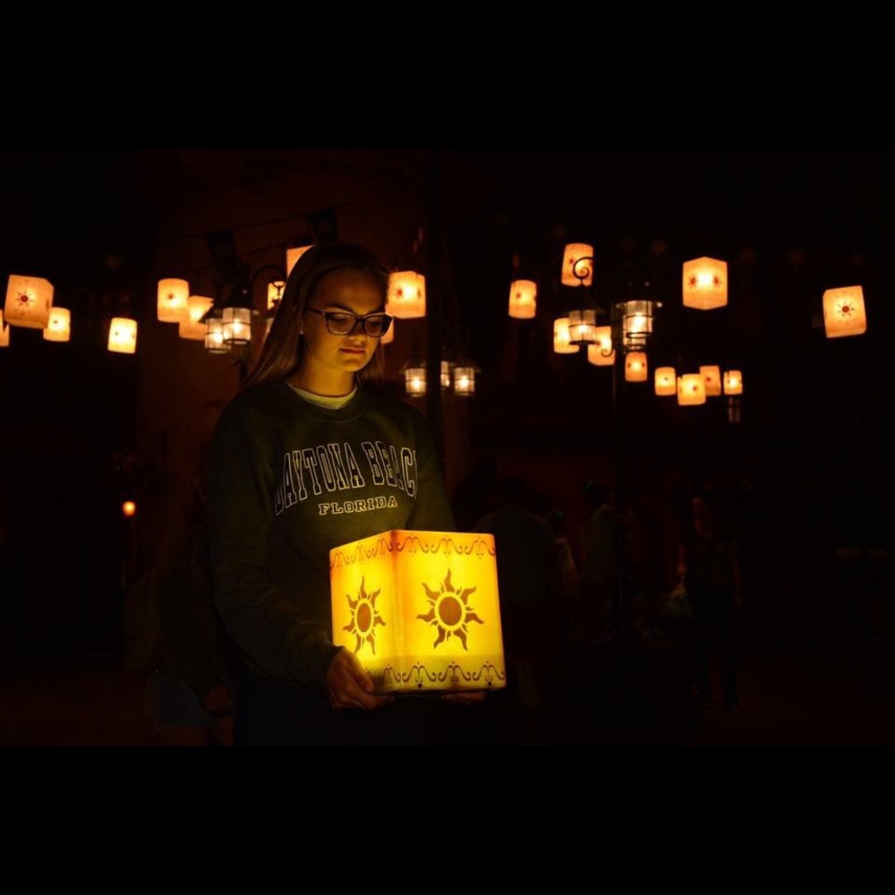 Meet your posher, Alexis